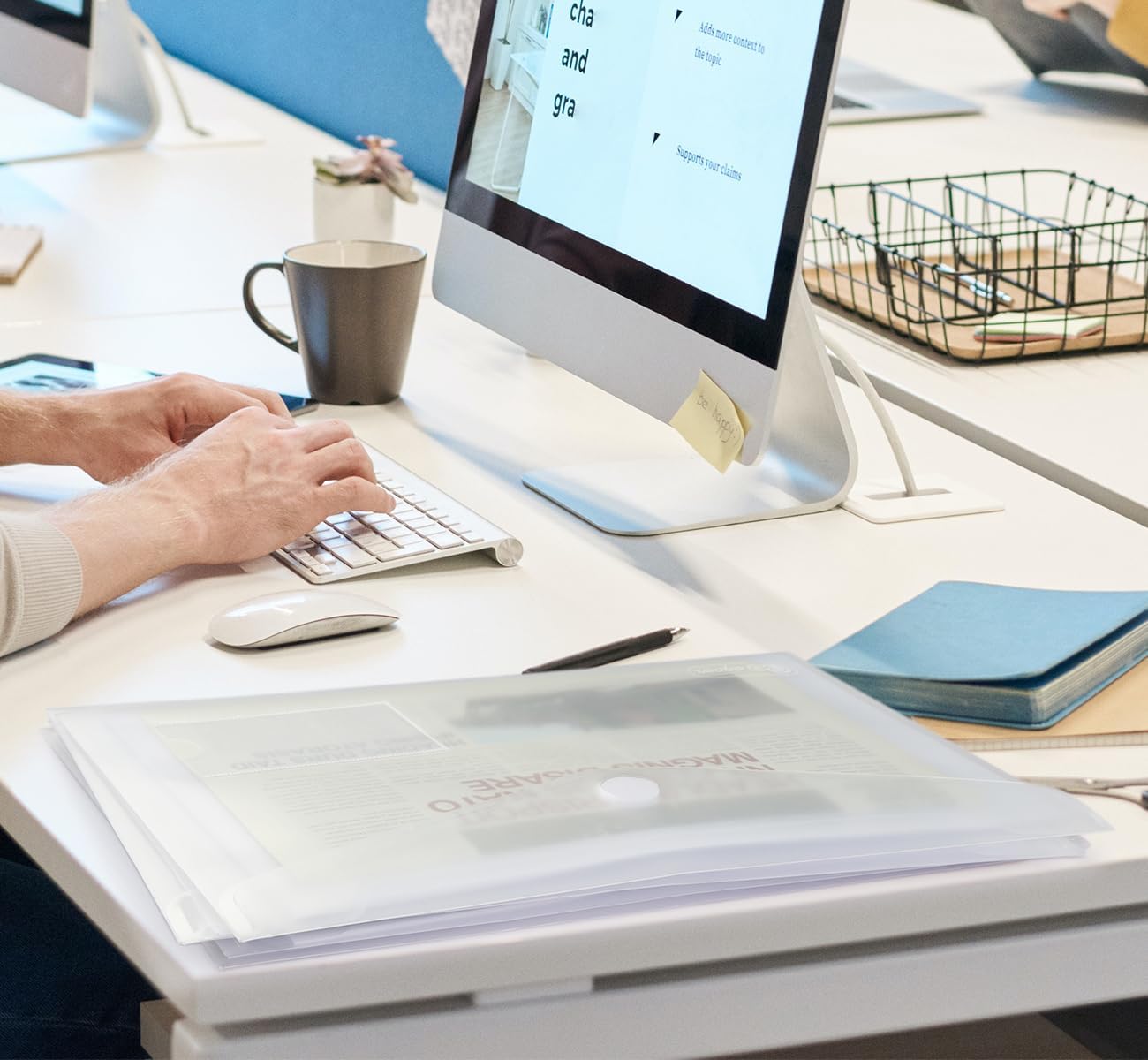 25 Pack Transparent Plastic Envelopes File Folders, A4 Letter Size, Clear Document Folder, Poly Envelopes with Label Pockets, Hook & Loop Closure for School Home Work Office Organizer