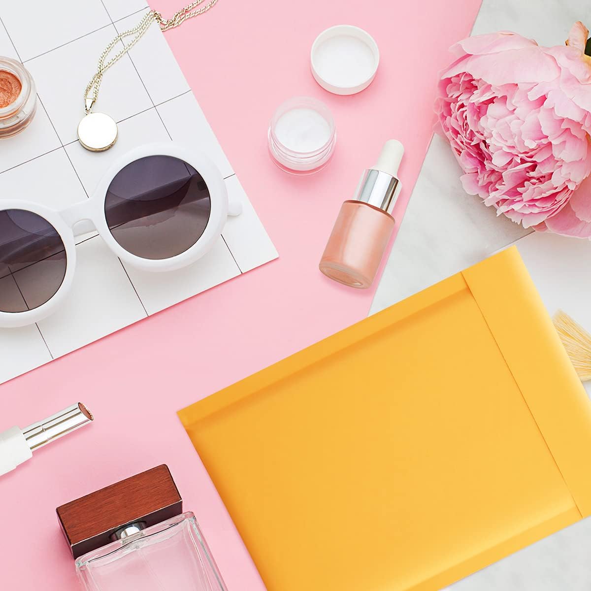 UCGOU Bubble Mailers 4x8 Inch Yellow 100 Pack Usable Size 4x7 Inch Kraft Padded Envelopes Small Business Mailing Packages Opaque Self Seal Boutique Shipping Bags Mailer Shipping Envelope Bubble Mailer