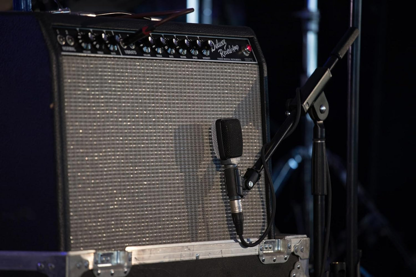 Sennheiser Professional e 609 Silver Super-Cardioid Instrument Microphone,Wired, Wireless