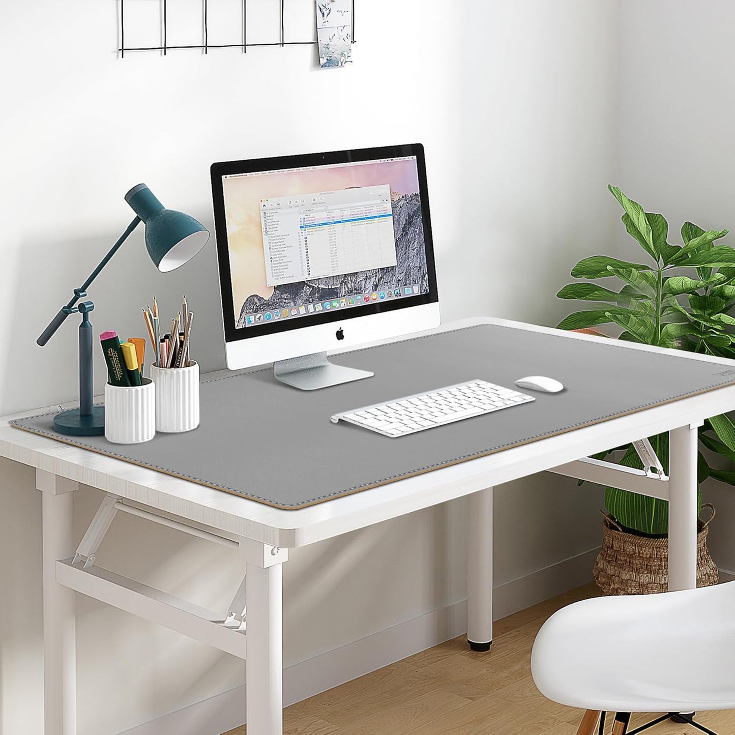 Vyaaa Cork & Leather Desk Mat, 43.3“ x 19.7” Dual Sided Leather Desk Pad, Waterproof Extra Large Desk Mat, Desk Mats on top of Desks for Home or Office (Grey)