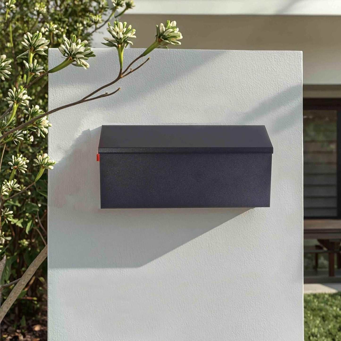 Black Wall-Mounted Mailbox - Security Wall Mailbox - Waterproof Iron Vertical Delivery Mail Box Outdoor