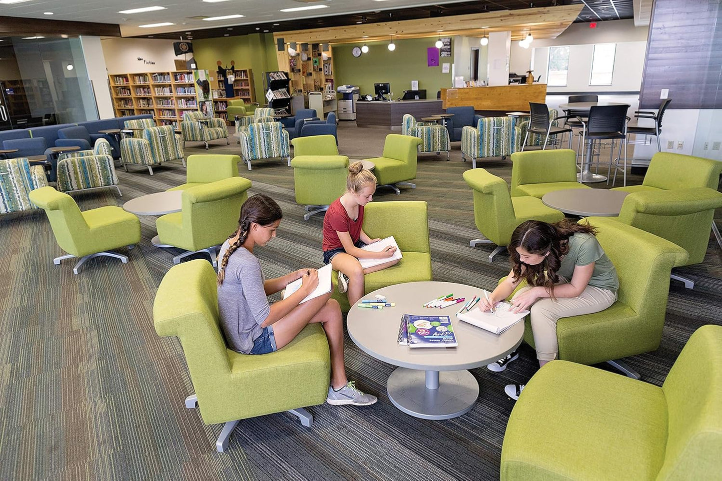 Pacon UCreate Sketch Diary, 12" x 9", Standard Weight 70 Sheets