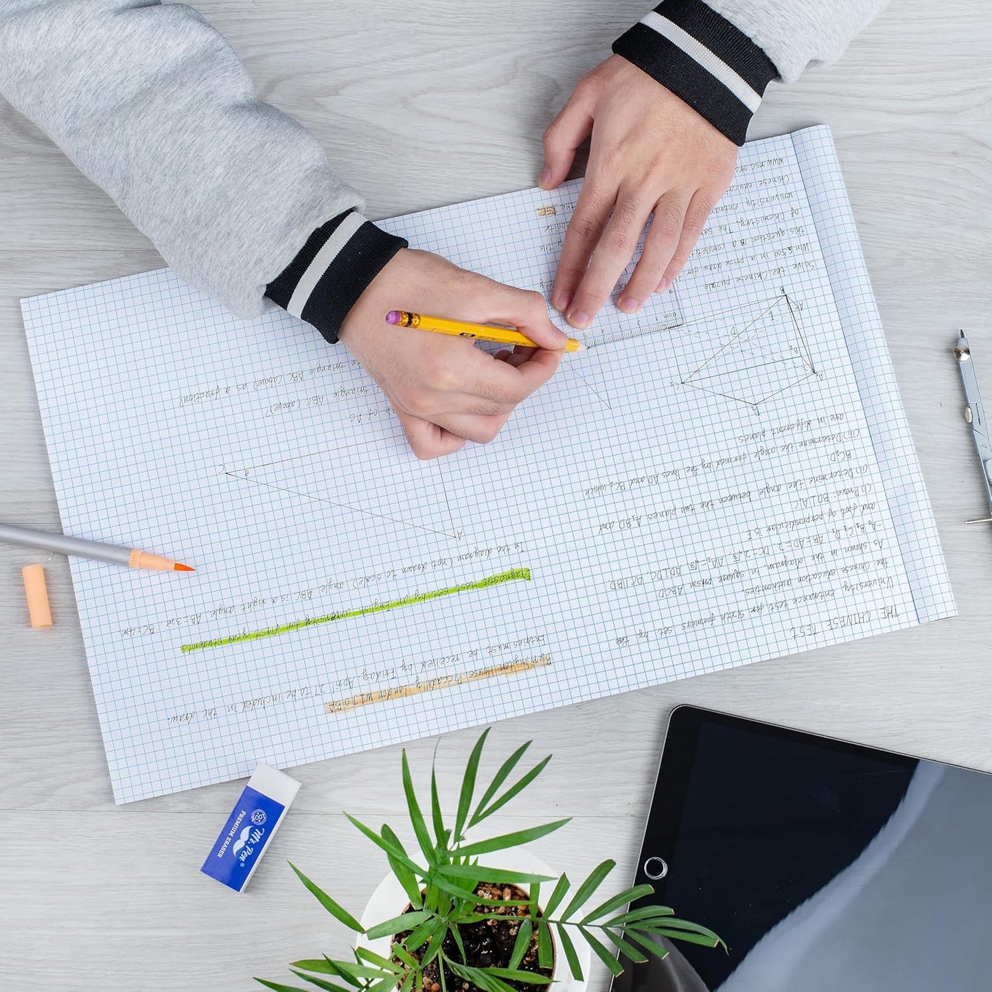 Mr. Pen- Graph Paper, 2 Pack of 22 Sheets, 17"x11", 5x5 (5 Squares per inch), Graphing Paper