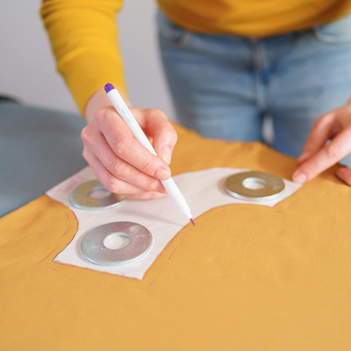 HARFINGTON 12pcs Disappearing Ink Fabric Marker Pen Double Ended Erasable Ink Fabric Sewing Marking Pens Water Soluble Ink Tailor's Pen Marking Tracing Tools for Quilting, Purple Pink