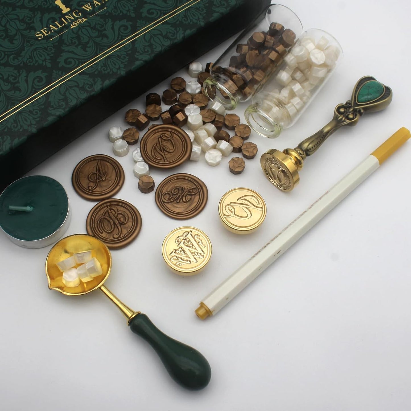 Letter Wax Seal Stamp Kit, Andotopee Wax Seal Kit Initial Alphabet W Sealing Wax Stamp Head 3pcs, Vintage Wax Stamp Seal Kit with Wax Seal Beads, Wax Seal Warmer Tools, Wax Seal Pen, Gift Box Set