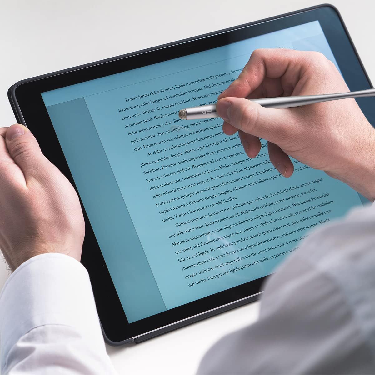 Elzo Stylus Pen Combo Universal Capacitive Touch Screen 2 Packs with 4 Replacement Fiber Fine Tips for Tablet iPad, iPhone, Samsung, Microsoft Surface Pro, HTC, Sony and More Android Phones