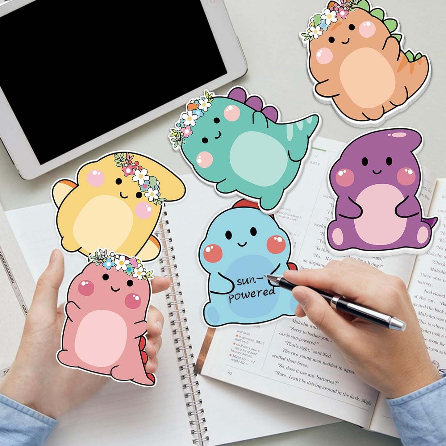600Pcs Cute Sticky Notes, Cartoon Dinosaur Sticky Note Pads, Fun Sticky Notes Animal Notepads Self Stick Memo Pads Removable Funny Post it Notes for Students School Home Office Supplies