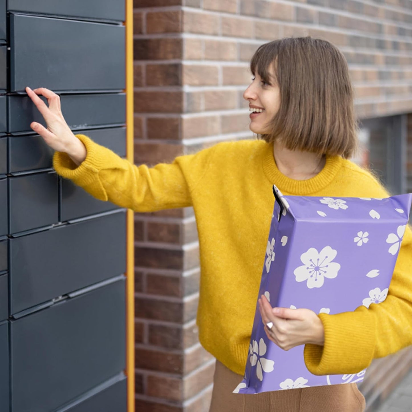 Poly Mailers 10x13 Inch 100 Pcs - Cherry printed Shipping Bags, 2.4mil Thickness, Waterproof and Tear Resistant Mailing Envelopes, Self-Sealing Packaging Bags for Small Business