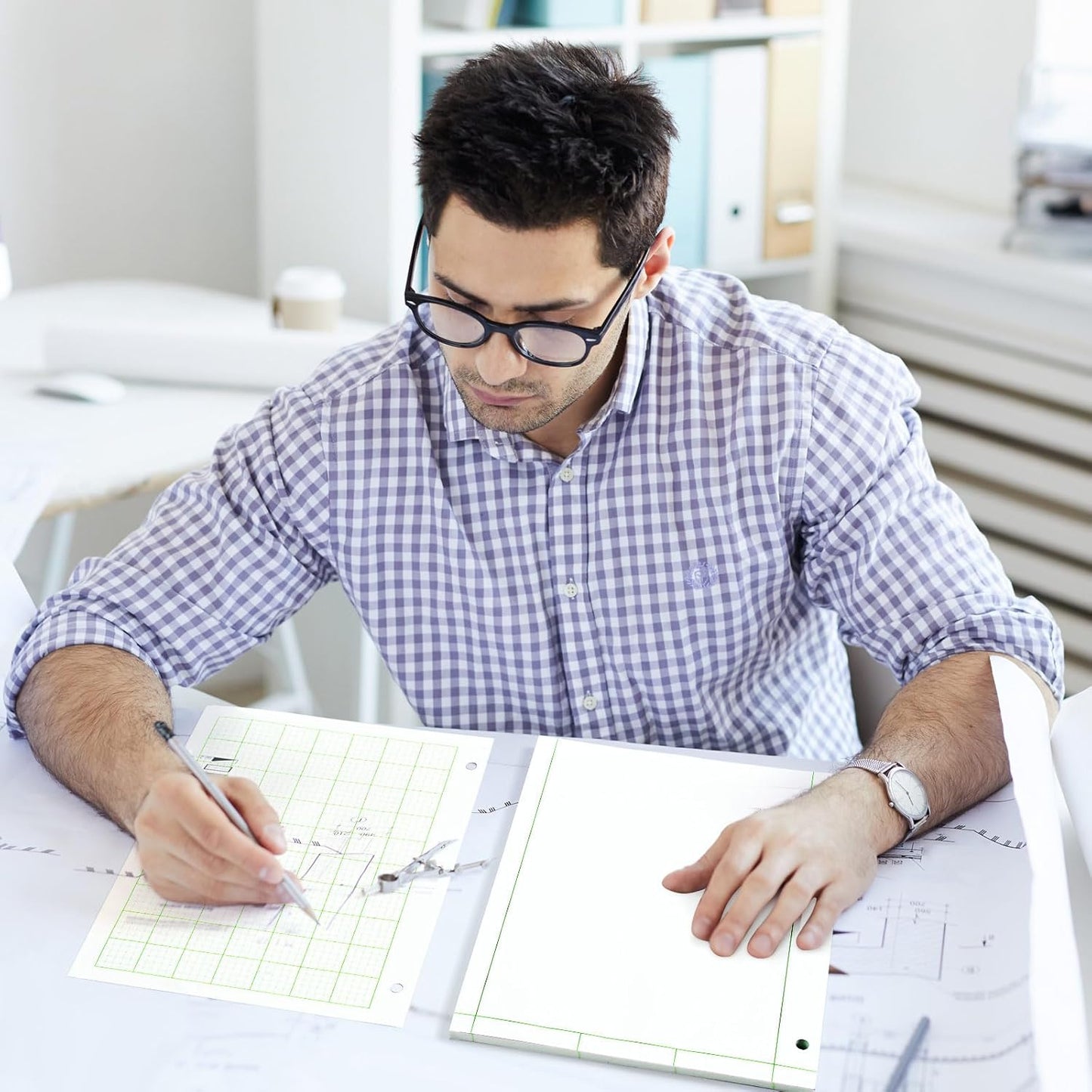 Zhanmai 5 Pack Engineering Computation Pad 5 Squares Per Inch 8.5" x 11" Engineering Graph Paper Notepad 100 Sheets Per Pad, 3 Hole Punched(Beige, Green)