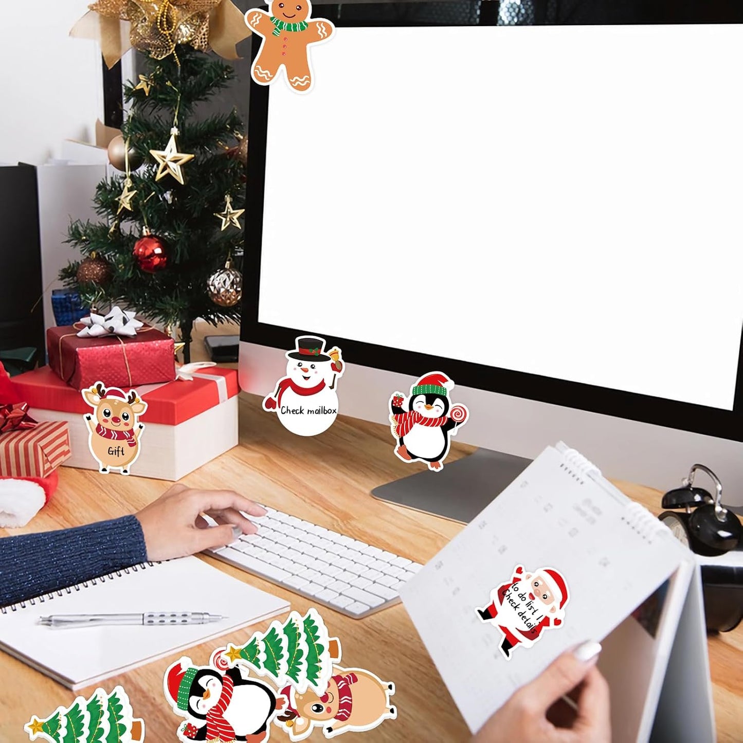 600Pcs Christmas Sticky Notes, Self-Adhesive Christmas Notepads Cute Snowman Gingerbread Man Memo Notes Christmas Characters Notepads for Winter Xmas Party Favor Office Home School Supplies