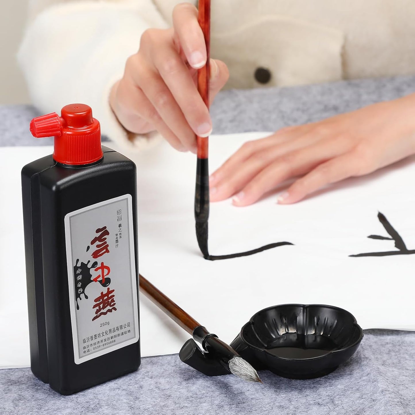 MEGREZ Chinese Calligraphy Ink, Yun Zhong Yan Black Liquid Ink Sumi Ink for Beginners Writing and Drawing, Chinese Japanese Calligraphy Ink,100ml(3.5 OZ) x 3 Bottles