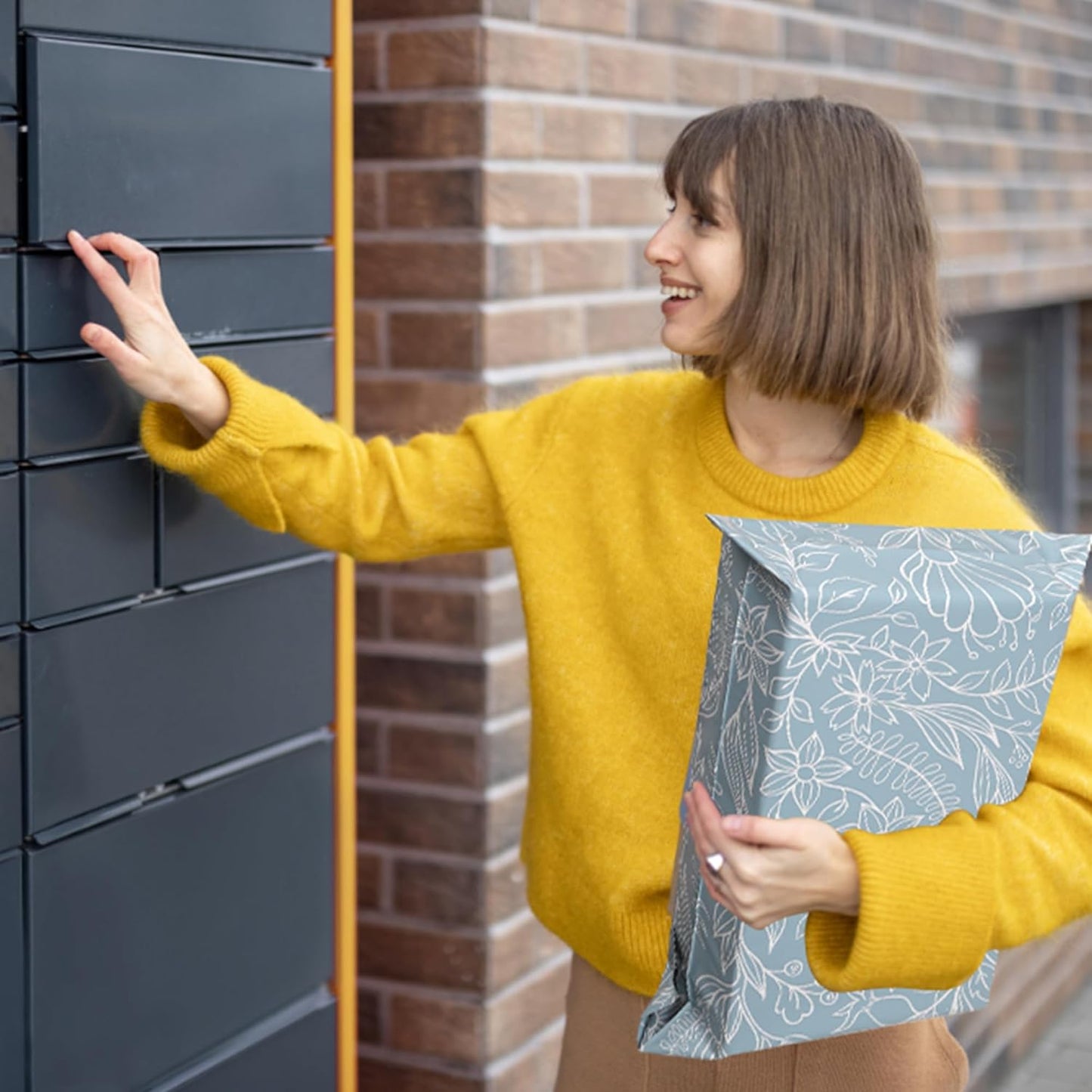 Poly Mailers 6x9 Inch 100 Pcs - Wheat Sheaf printed Shipping Bags, 2.4mil Thickness, Waterproof and Tear Resistant Mailing Envelopes, Self-Sealing Packaging Bags for Small Business