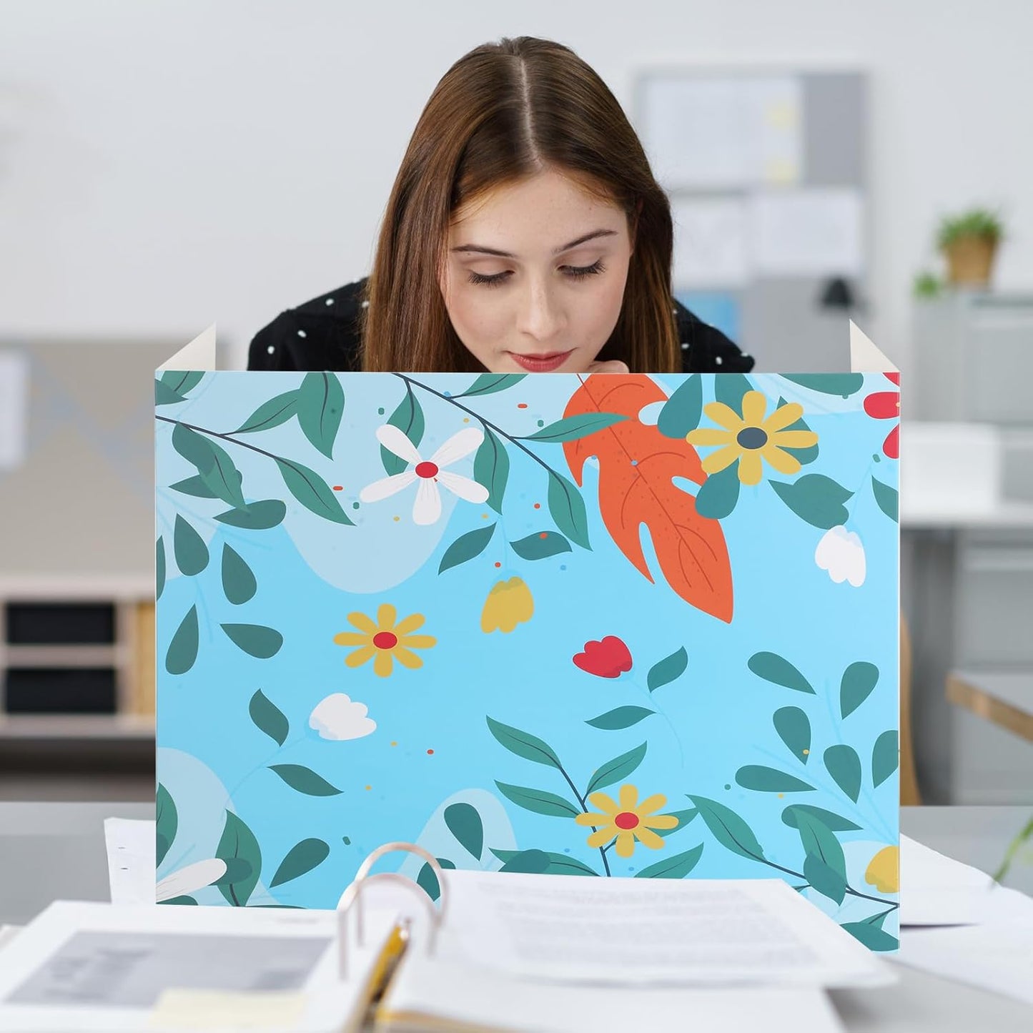 Crtiin 24 Pcs Privacy Folders for Students Desk Dividers Standard School Privacy Cardboard Board Testing Dividers Shield for Classroom Teacher Supplies Keep Eyes from roving(Fresh)