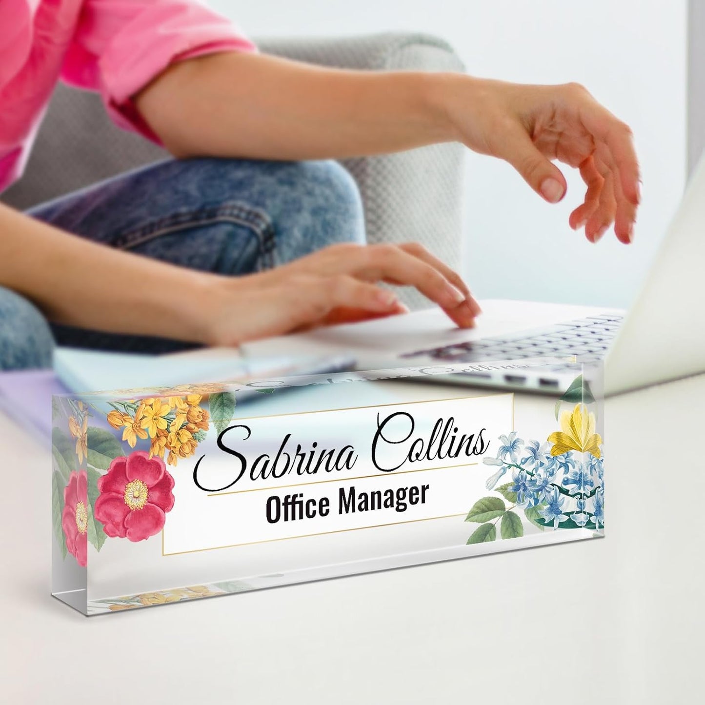 Name Plate for Desk, Desk Name Plate Personalized, Blue Office Decor for Women Men, Acrylic Desktop Accessories, Office Gifts for Boss Nurse Teacher Coworker, Employee Appreciation Gift (Flowers B)