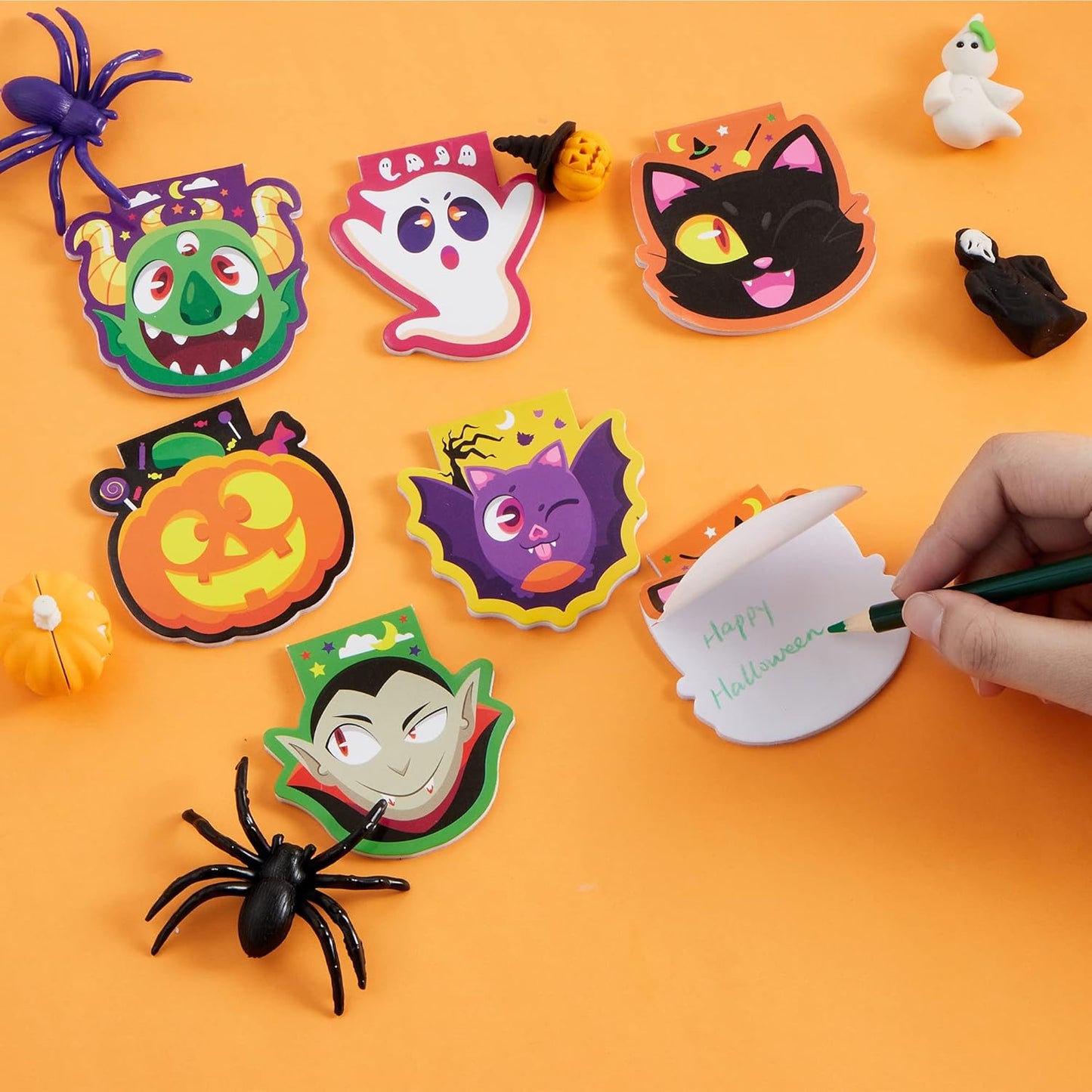 JOYIN 60 Pcs Halloween Mini Notepad Set in 6 Designs, Halloween Spooky Characters Note Pads Mini Notebooks for Kids Boys Girls Party Supplies, Classroom Favors, Trick or Treats Goodie Bags Fillers