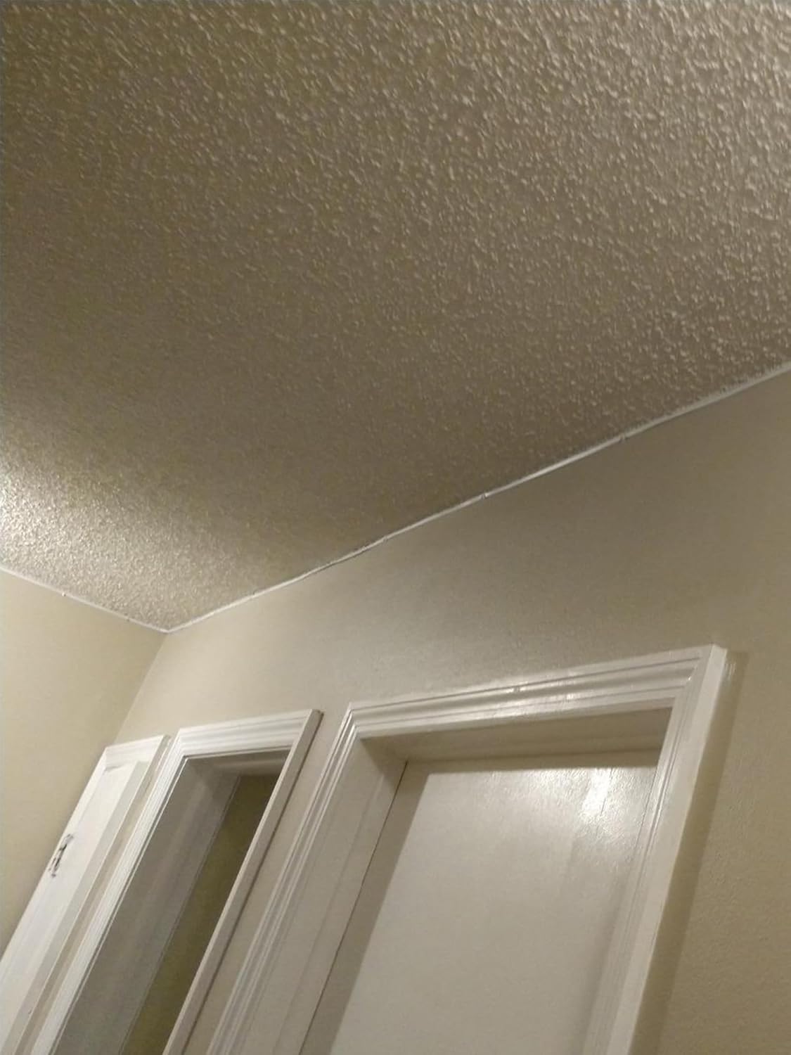 Jadaol Cable Clips 200Pcs 8mm Nail in Clips for Flat Ethernet Cables Wall Clips Cable Tacks Electrical Wire TV Cable Speaker Wire Coax Clips Cable Nails for Cords Cat5/Cat5e/Cat6/Cat7 RJ45 Cord Clips