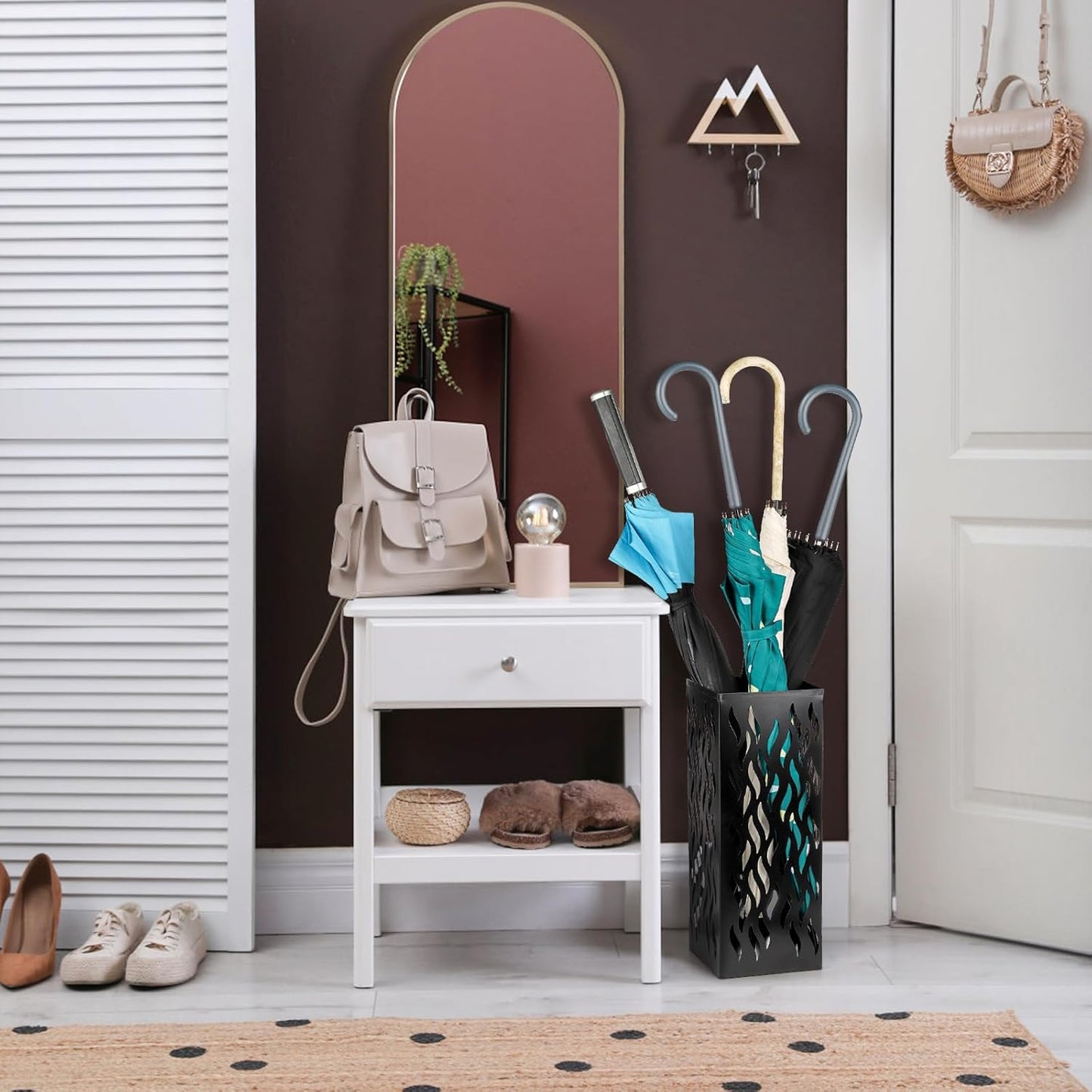 Metal Umbrella Holder, Heavy Square Canes Walking Sticks Stand Rack, Freestanding Rain Collection Umbrella Organizer, Black Umbrella Storage Bin for Entryway, Home, Office, 6.1"x6.1"x15.7"