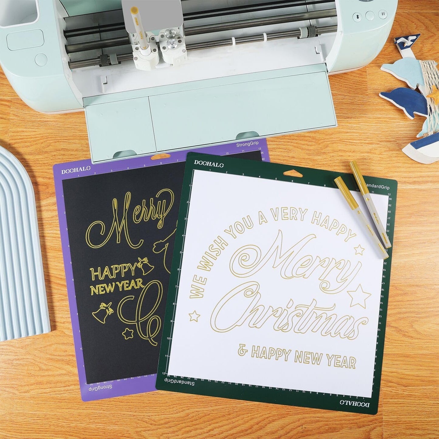 DOOHALO Metallic Pens Gold Silver Marker Compatible with Cricut 3/Maker/Explore 3/Air 2/Air Machine 1.0 Medium Point Tips for Drawing Writing