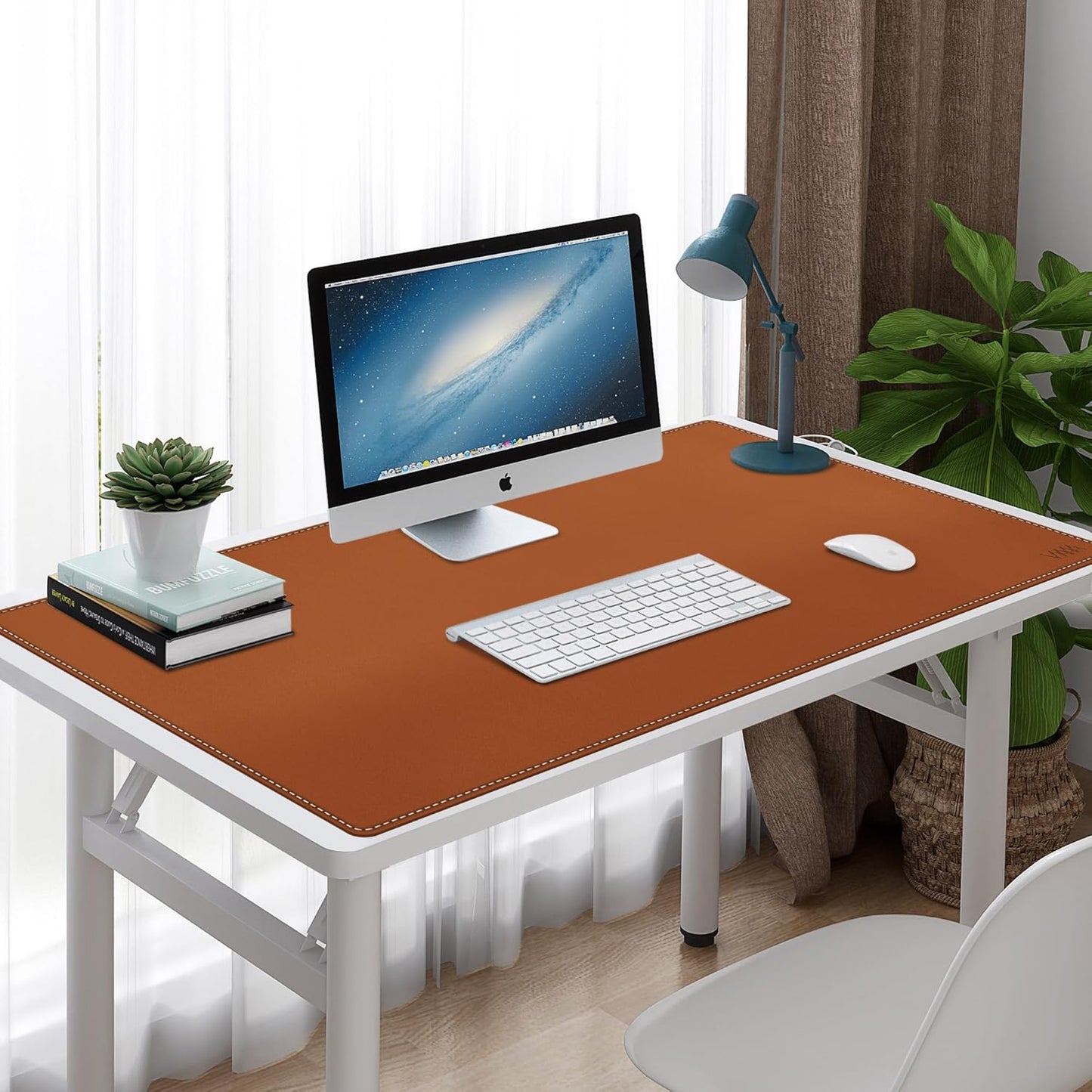 Vyaaa Leather Desk Pad, 40“ x 24” XXL Large Desk Mat, Large Mouse Pad on Top of Desks for Computer, Gaming, Home or Office (Brown)