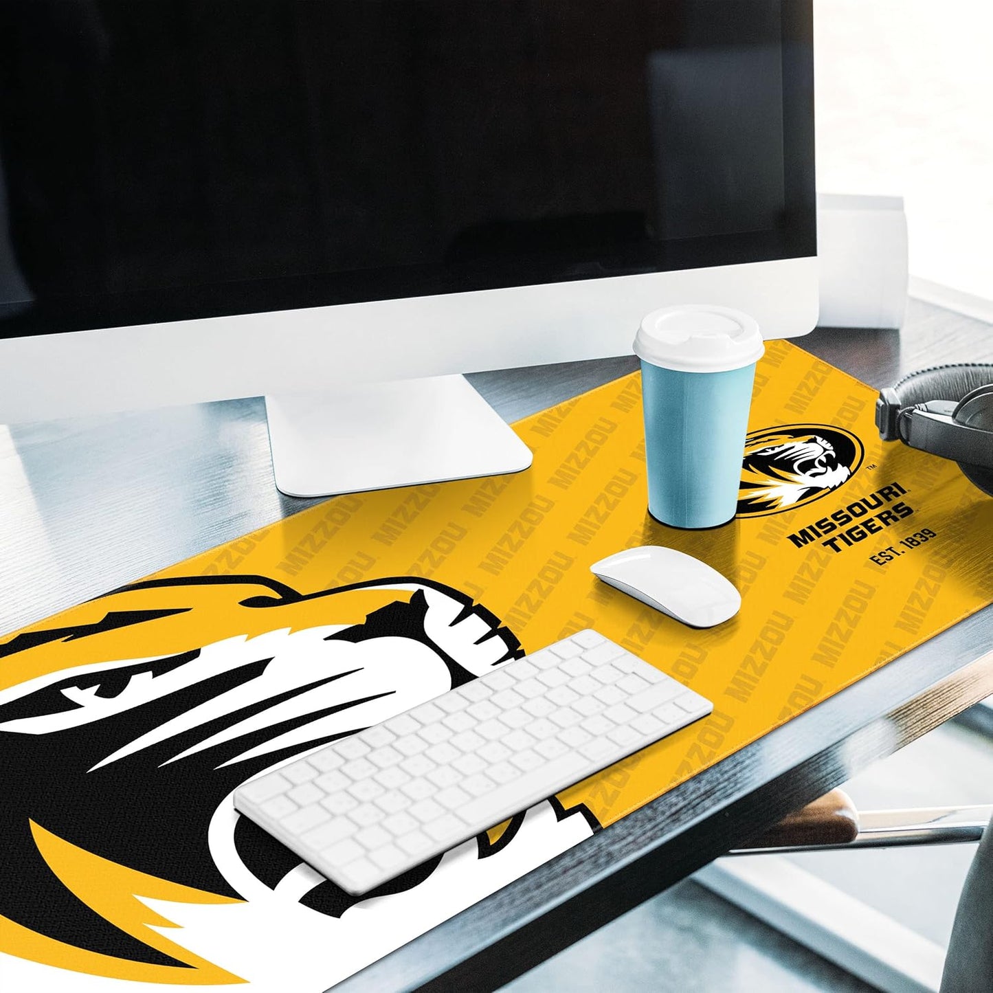 YouTheFan NCAA Missouri Tigers Logo Series Desk Pad