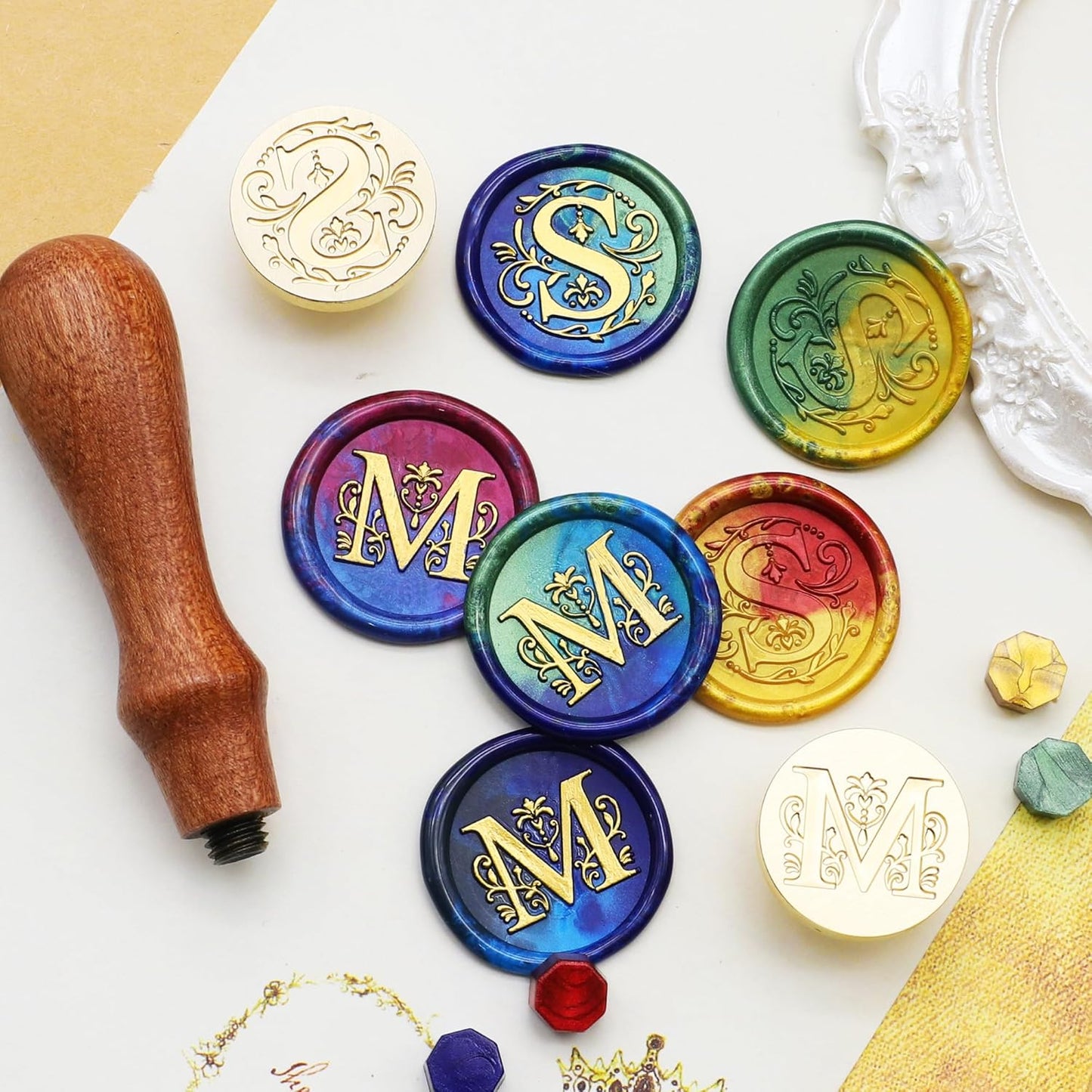 SWANGSA Initial Alphabet O Wax Seal Stamp Kit, Classic Retro Letter Sealing Stamp with 200pcs Sealing Wax Beads Kit for Wedding Invitations Cards Envelopes (O)