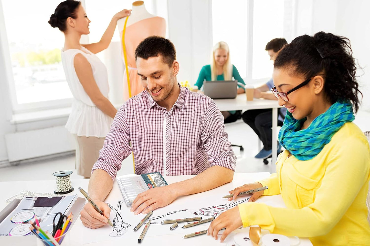 Micro Fineliner Drawing Art Pens: 12 Black Fine Line Waterproof Ink Set Artist Supplies Archival Inking Markers Liner Professional Sketch Outline Anime Sketching Artist Illustration Watercolor