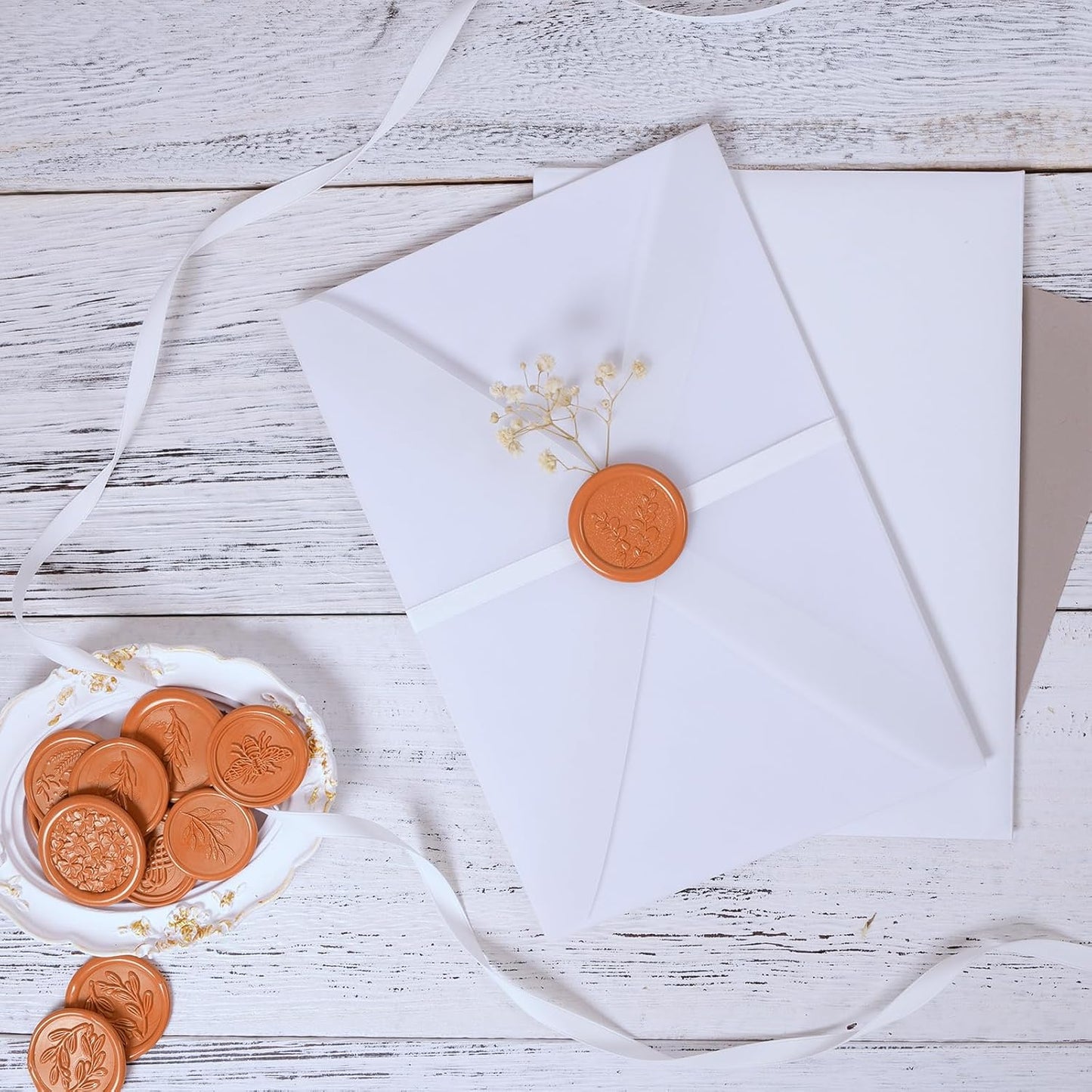 UNIQOOO Rust Orange Sealing Wax Sticks for Wax Seal Stamp - Perfect for Wedding Invitations, Cards Envelopes, Snail Mails, Wine Packages, Christmas Gift Ideas, Pack of 8