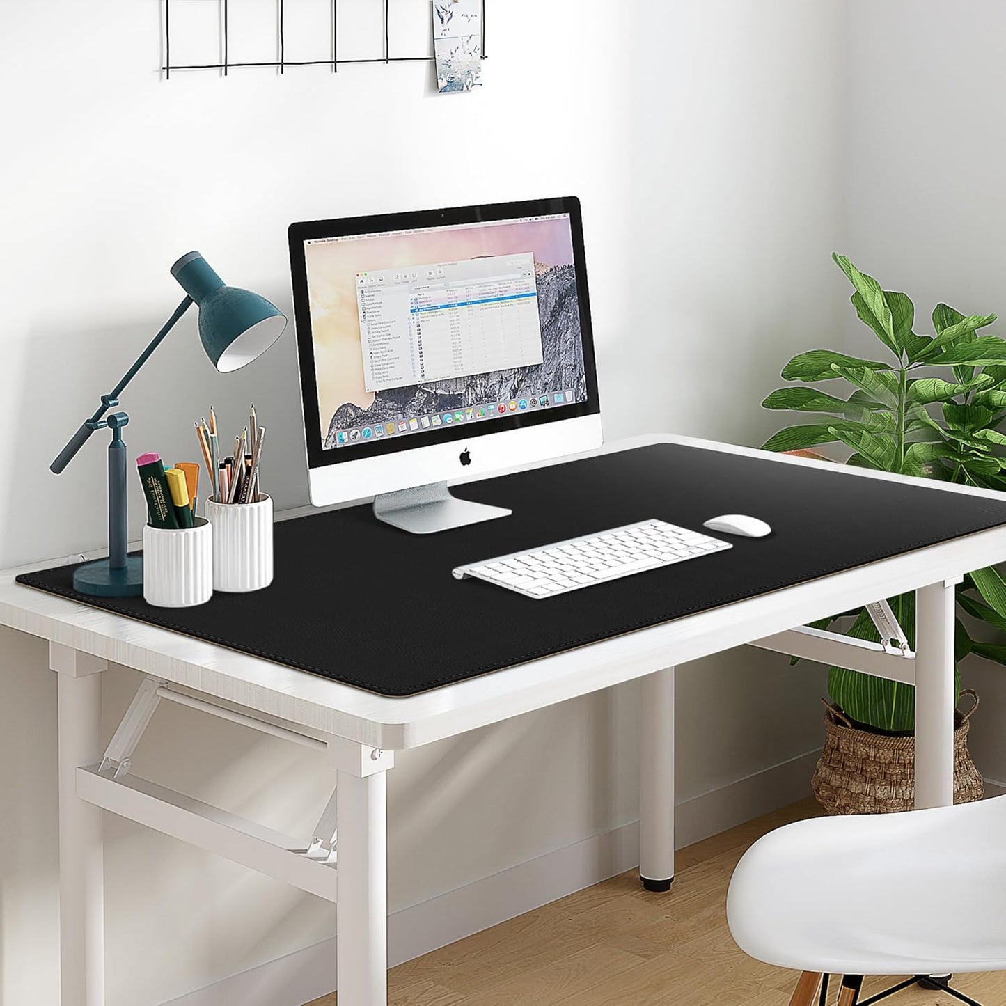 Vyaaa 43.3“ x 19.7” Cork & Leather Desk Mat, Dual Sided PU Leather Desk Pad Protector, Waterproof Non-Slip Extra Large Desk Writing Pad, Laptop Desk Pad, Keyboard Mat for Home or Office (Black)