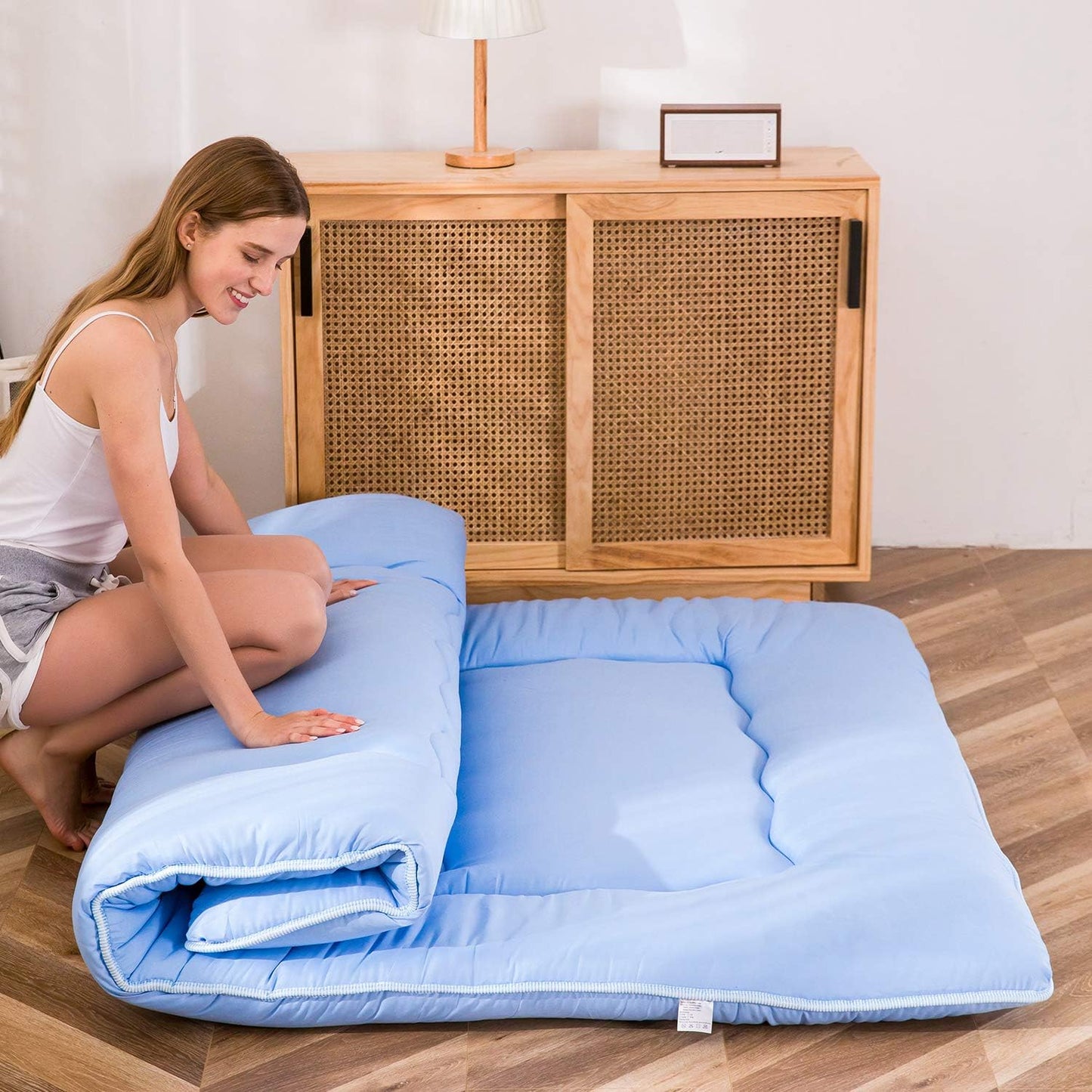 MAXYOYO Japanese Floor Mattress Futon Mattress, Thicken Sleeping Pad Foldable Roll Up Floor Futon for Adults Tatami Mat Dormitory Bed Lounger, Dusty Blue, Full Size