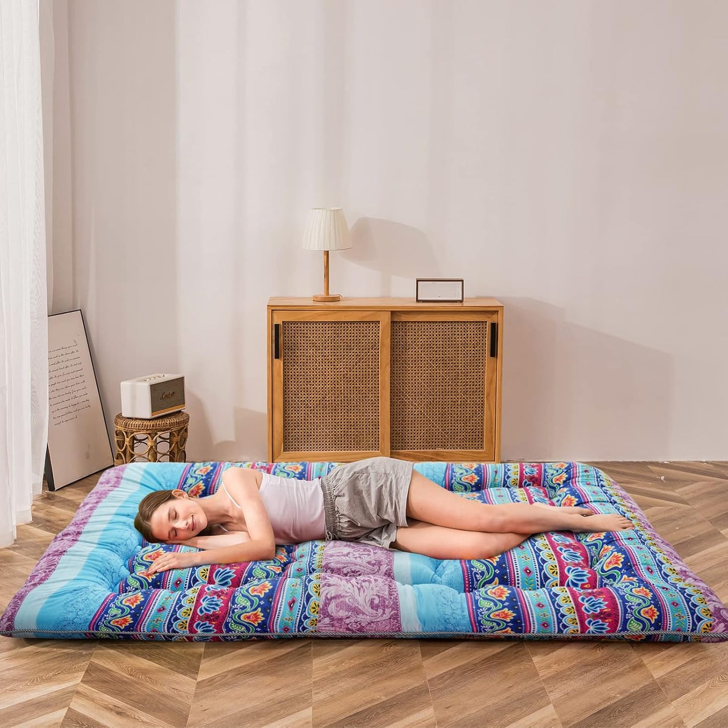 MAXYOYO Bohemian Vintage Floral Japanese Futon Mattress - Roll Up Tatami Floor Mat, Foldable Bed, Portable Camping Mattress, Sleeping Pad, Floor Lounger, Couch Bed - Queen Size