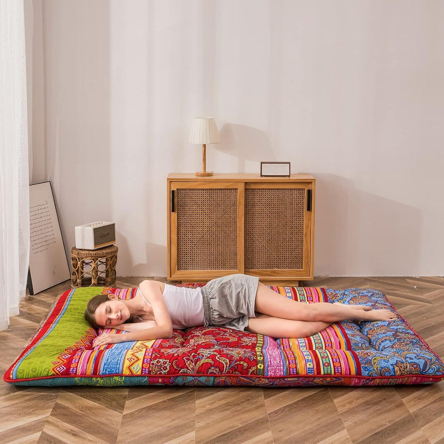 MAXYOYO Bohemian Retro Floor Mattress Vintage Floral Japanese Futon Mattress Roll Up Sleeping Bed King Portable Camping Mattress Floor Lounger Couch Bed Mattress Pad, King