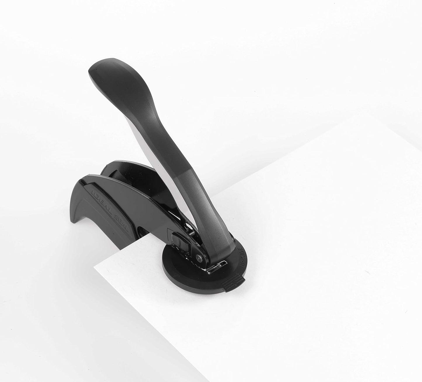 Custom Monogram Address Embosser - Personalized Round Seal with 50 Gold Seal Labels - Style EM024