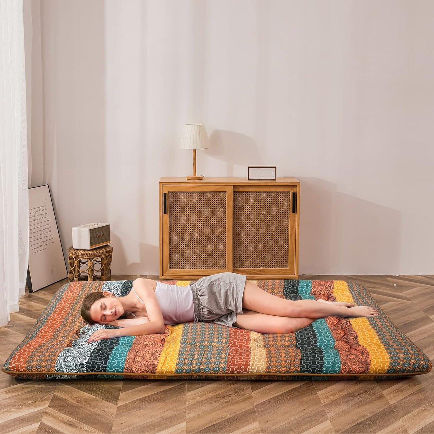 MAXYOYO Bohemian Vintage Floral Japanese Futon Mattress - Roll Up Tatami Floor Mat, Foldable Bed, Portable Camping Mattress, Sleeping Pad, Floor Lounger, Couch Bed - Queen Size