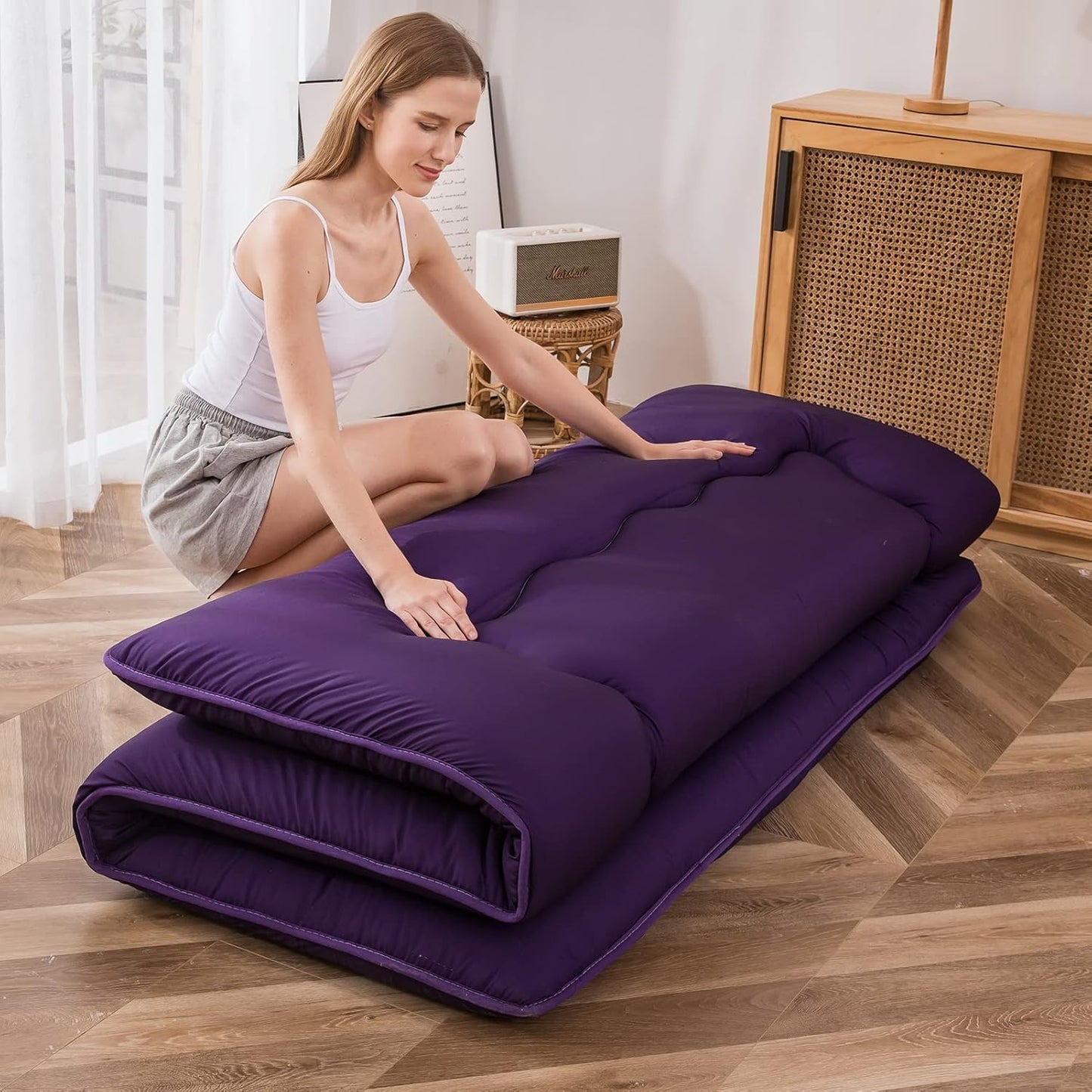 MAXYOYO Japanese Floor Futon Mattress, Roll Up Floor Mattress for Adults Foldable Tatami Mat Sleeping Pad Dormitory Bed Lounger, Purple, Queen Size