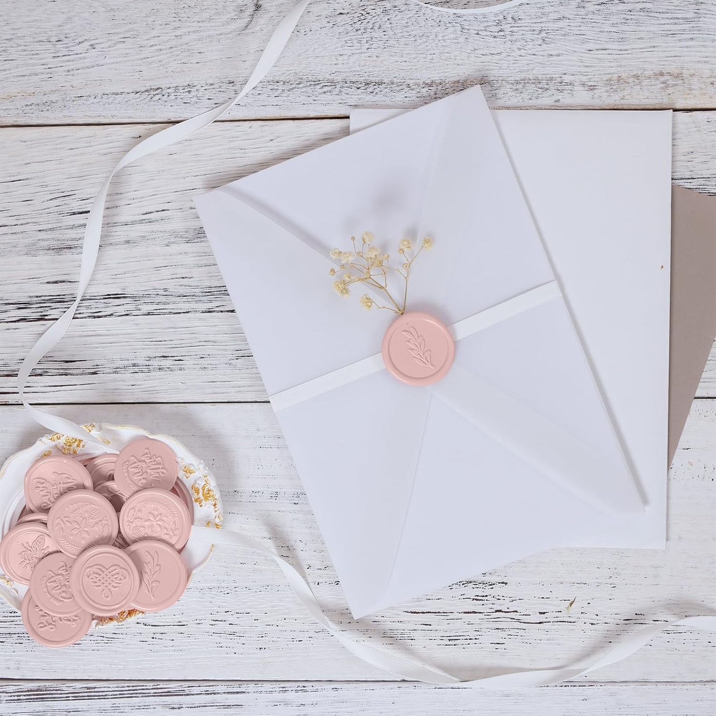 UNIQOOO Blush Pink Sealing Wax Sticks for Wax Seal Stamp - Perfect for Wedding Invitations, Cards Envelopes, Snail Mails, Wine Packages, Christmas Gift Ideas, Pack of 8