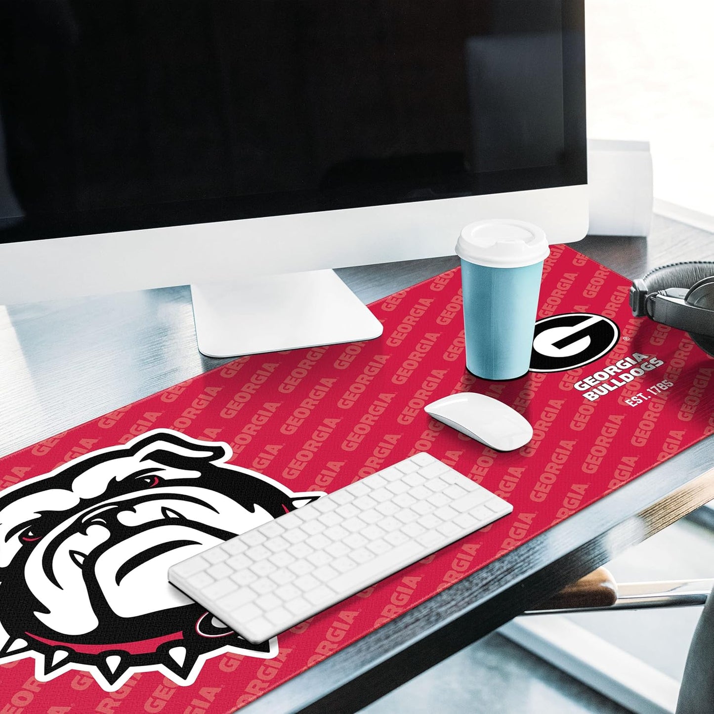 YouTheFan NCAA Georgia Bulldogs Logo Series Desk Pad