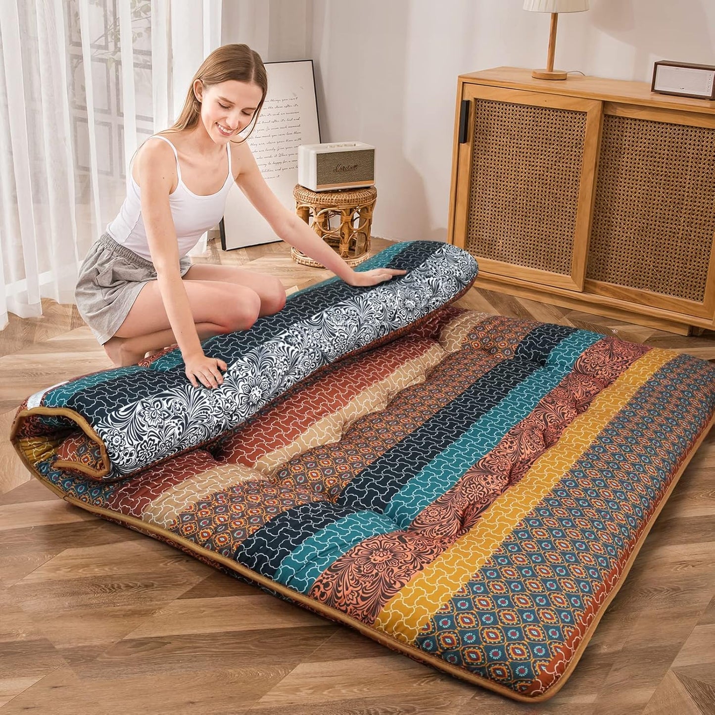 MAXYOYO Bohemian Vintage Floral Japanese Futon Mattress - Roll Up Tatami Floor Mat, Foldable Bed, Portable Camping Mattress, Sleeping Pad, Floor Lounger, Couch Bed - Queen Size