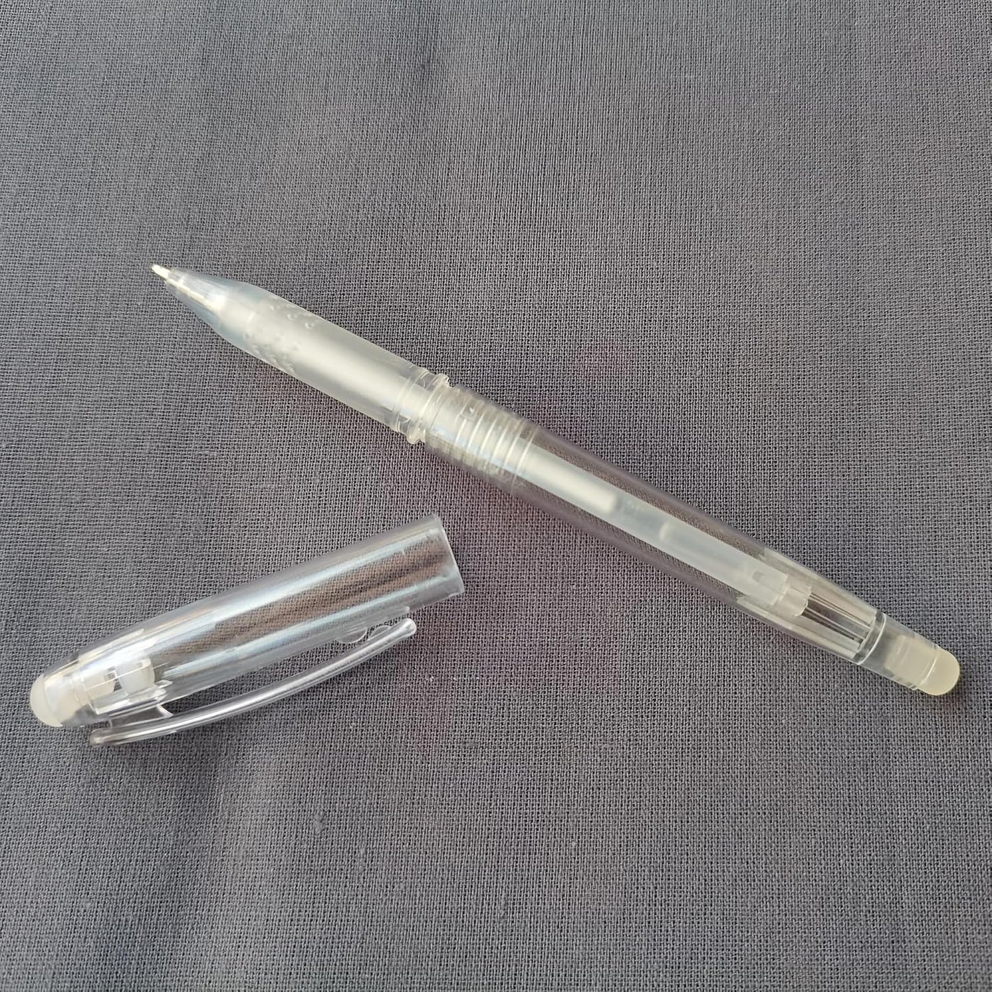 Heat Erasable Fabric Pen with 20 Refills for Tailors Sewing, Quilting, Crafts And Dressmaking Disappearing Ink, White