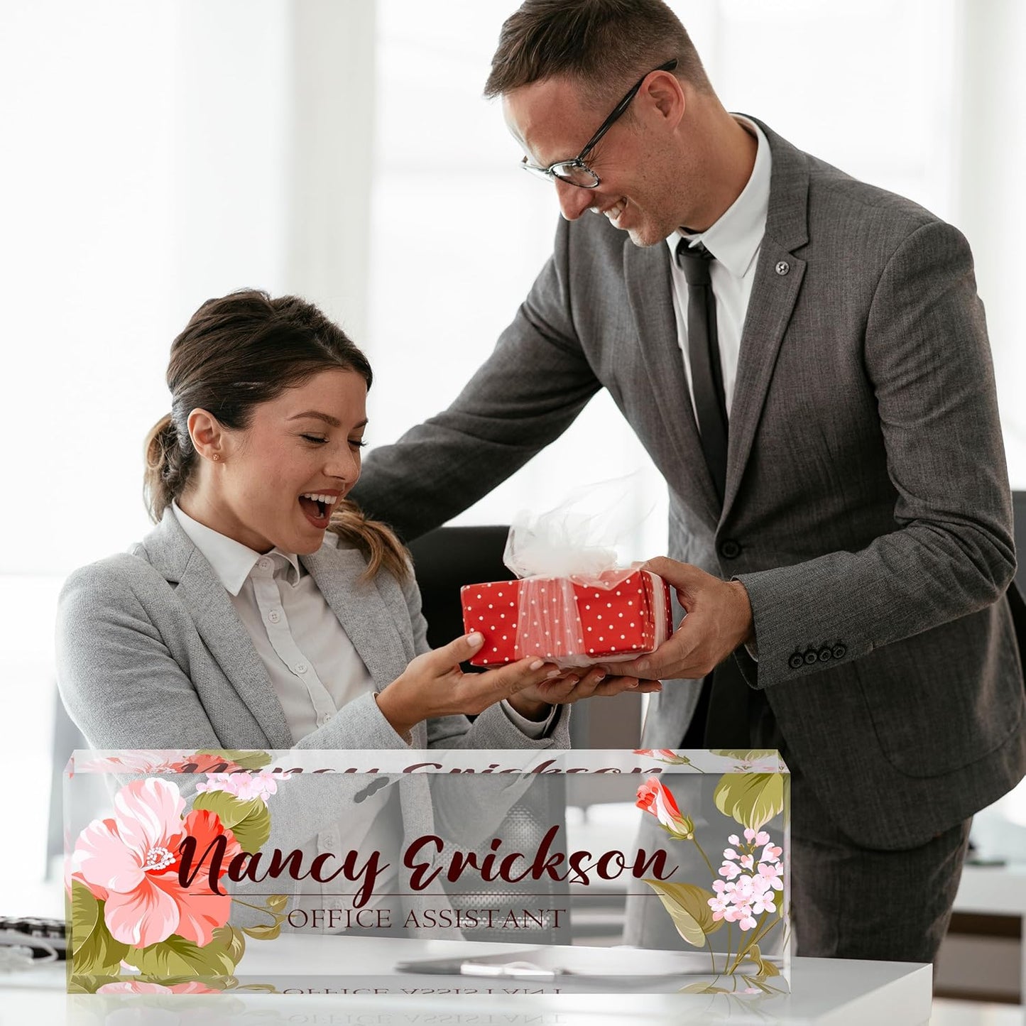 Acrylic Name Plate Personalized, Teacher Name Plates for Desks Classroom, Gifts for Teacher Boss Employee Appreciation Office Desk Decor (Pink Flowers)