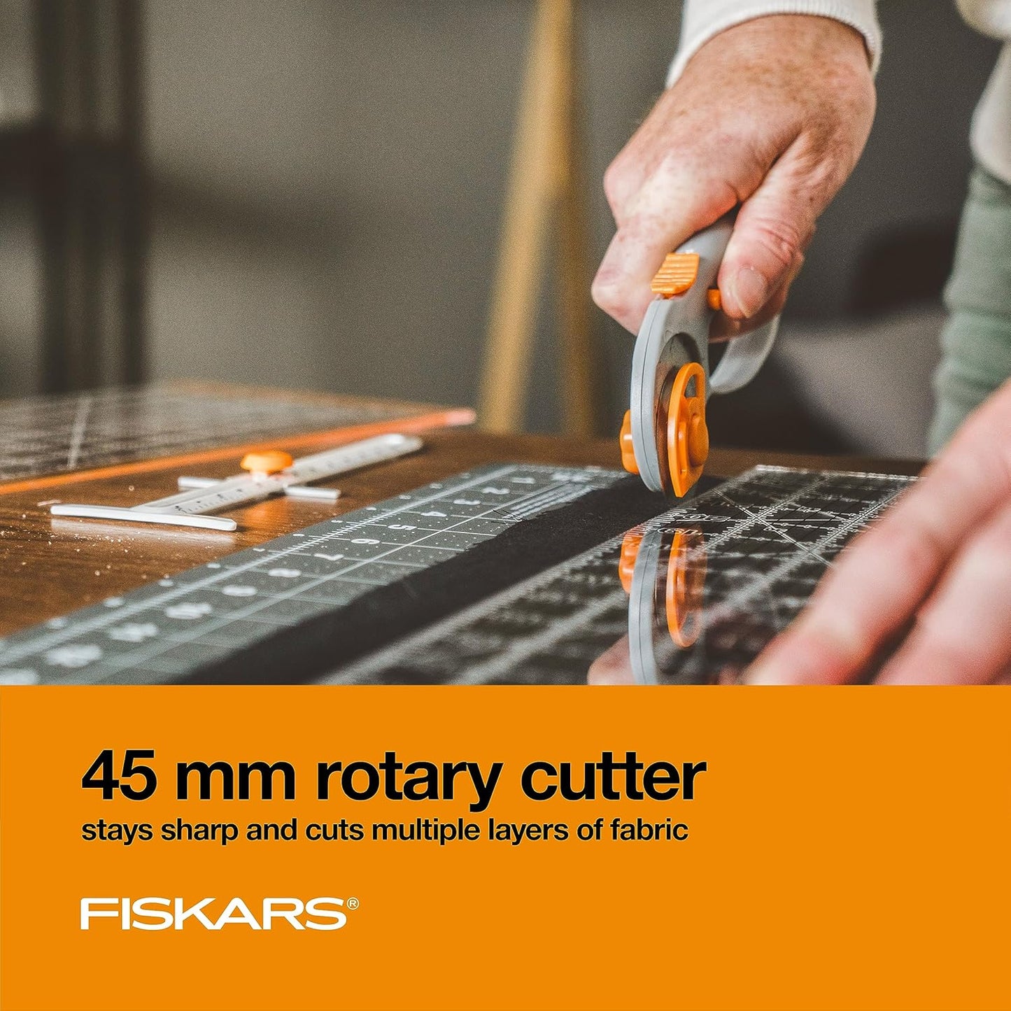 Fiskars 3-Piece Rotary Cutter Set with 45mm Fabric Rotary Cutter, Folding & Self-Healing Cutting Mat for Space Saving Storage, and Sewing Ruler, Perfect Tool Kit to Gift for Crafting, Quilting, Sewing